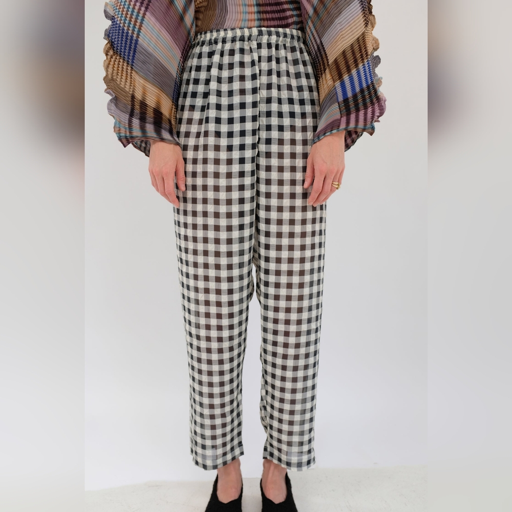 Beklina Basic Pant in Black Gingham